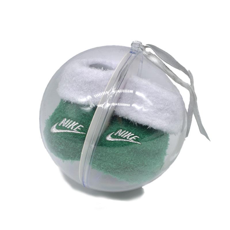 海外限定 NIKE ナイキ ORNAMENT WITH BOOTIES GREEN グリーン オーナメント 出産 祝い 日本未発売 ファースト シューズ クリスマスの画像