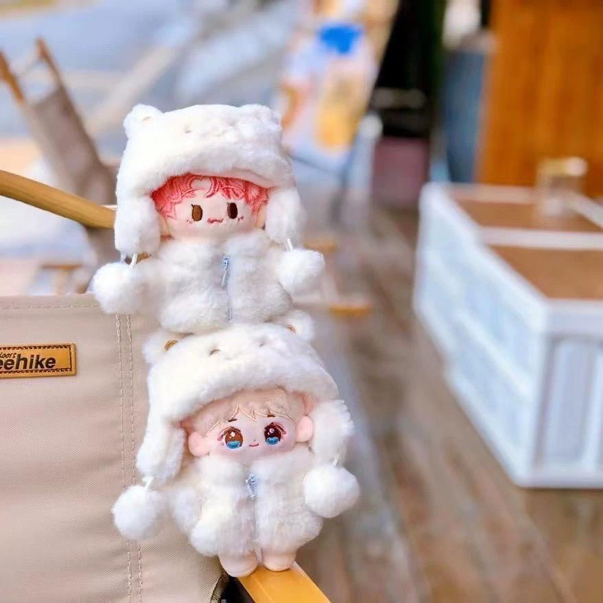 おしゃれでかわいいくま耳のポンポン付きセットアップ ぬい服 ぬいふく