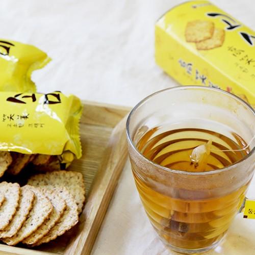 オリオン 高笑美 ゴソミ 70gx3個 品質保証 ビスケット クラッカー ごま入り お菓子 ココナッツ 韓国菓子 韓国お菓子