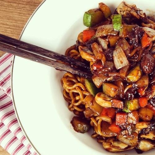 パルド 一品ジャージャー麺x4個 ジャジャン麺 チャジャンミョン 韓国食材 韓国料理 韓国土産 乾麺 インスタントラーメン ラーメン Ilpumjjajang 4ea Nowmall 通販 Yahoo ショッピング