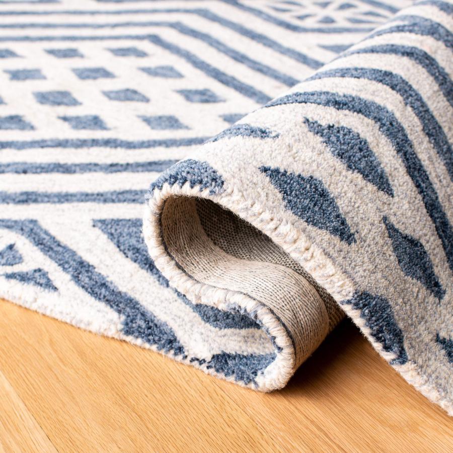 【並行輸入品】 SAFAVIEH Micro Loop Collection Accent Rug 2'6" x 4'， Blue & Iv_9