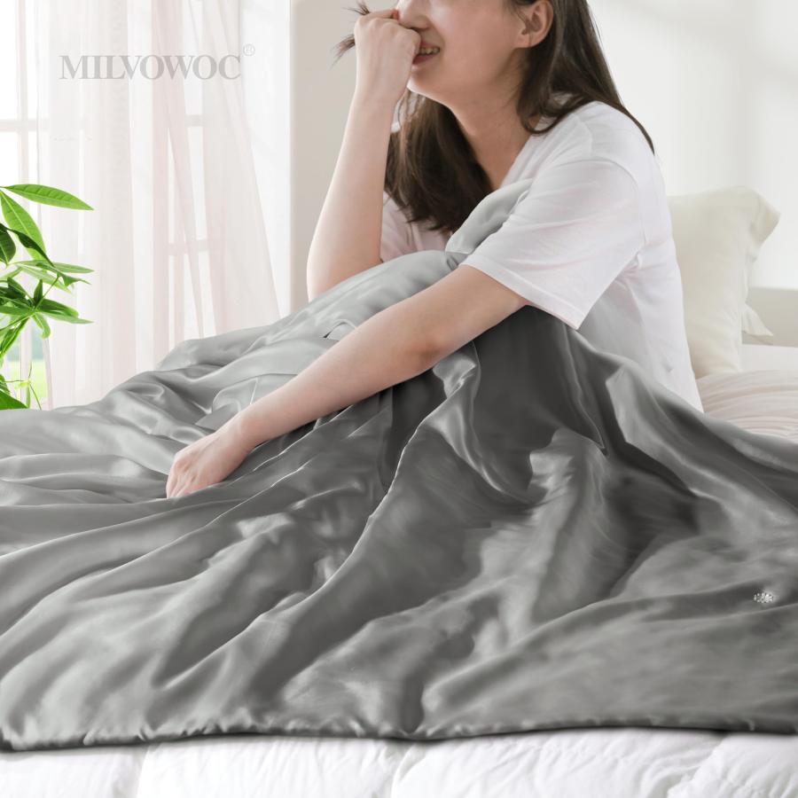 【並行輸入品】MILVOWOC シルバーグレー サテン スローブランケット 50 x 60インチ 冷却 収納可能 軽量サテンブランケット ソ_6