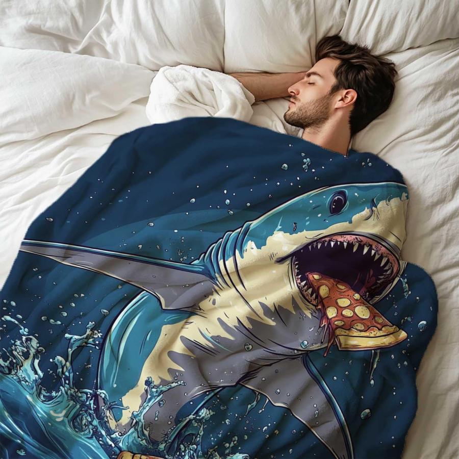 【並行輸入品】 KozaHopa Shark Eating Pizza Blanket， Warm and Lightweight Fleece_9
