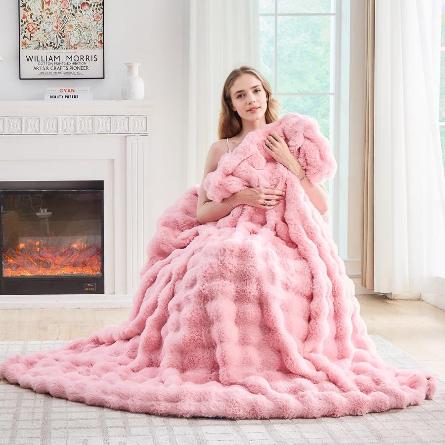 【並行輸入品】 Jeyfull Pink Faux Fur Throw Blanket Soft Plush Fluffy Bubble Tex_9