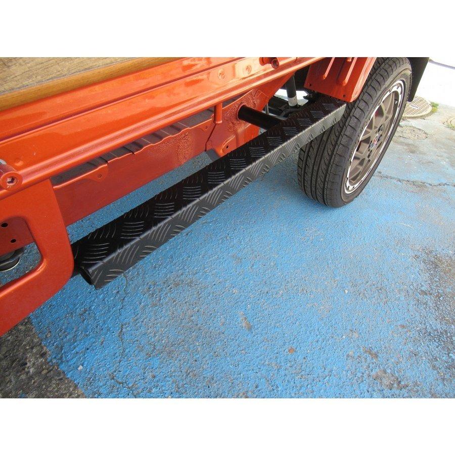 【左右セット・穴あけ不要・新品】ダイハツ ハイゼットトラック サイドステップ 左右セット・穴あけ不要・新品】ダイハツ ハイゼットトラック