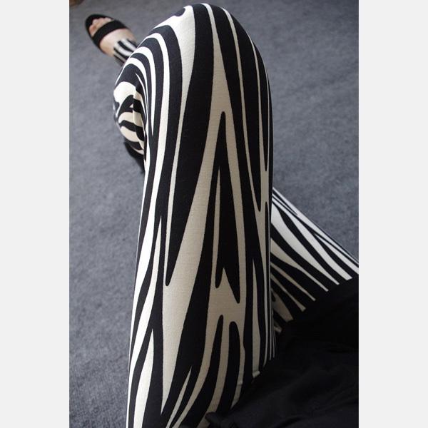 レギンス レディース 選べる 花柄 ローズ バラ ゼブラ フラワー 幾何学 総ロゴ 大人かわいい 楽ちん オシャレ 得トクセール 送料無料 オープン記念 |  | 15