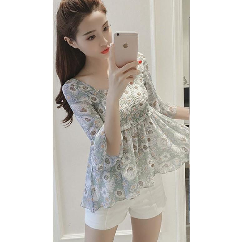 シフォントップス　ひらひら涼しげ　肩チラ見せ　女性らしい【匿名配送】 シフォントップスひらひら涼しげ肩チラ見せ女性らしい【匿名配送】