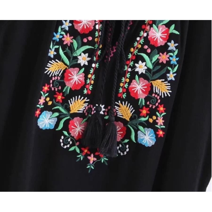 Tシャツ レディース カットソー 半袖  インナー 刺繍 ボヘミアン 紐 エスニック 送料無料 白 黒 ブラック ホワイト 得トクセール オープン記念 |  | 05