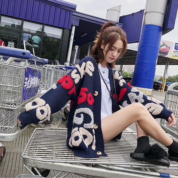 カーディガン アウター レディース もこもこ ロゴ かわいい おしゃれ 羽織 ニット ニットカーデ ベージュ ネイビー 送料無料 得トクセール オープン記念 |  | 01