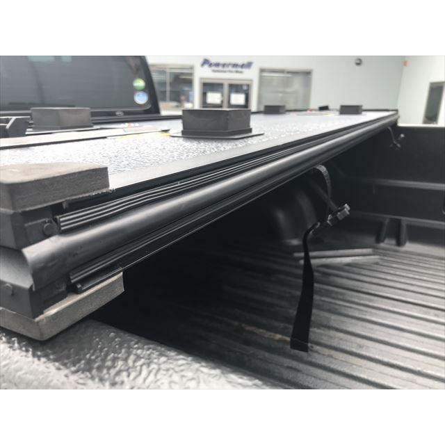 WIN112 ハイラックス GUN125 前期/後期 ハードトノカバー 3