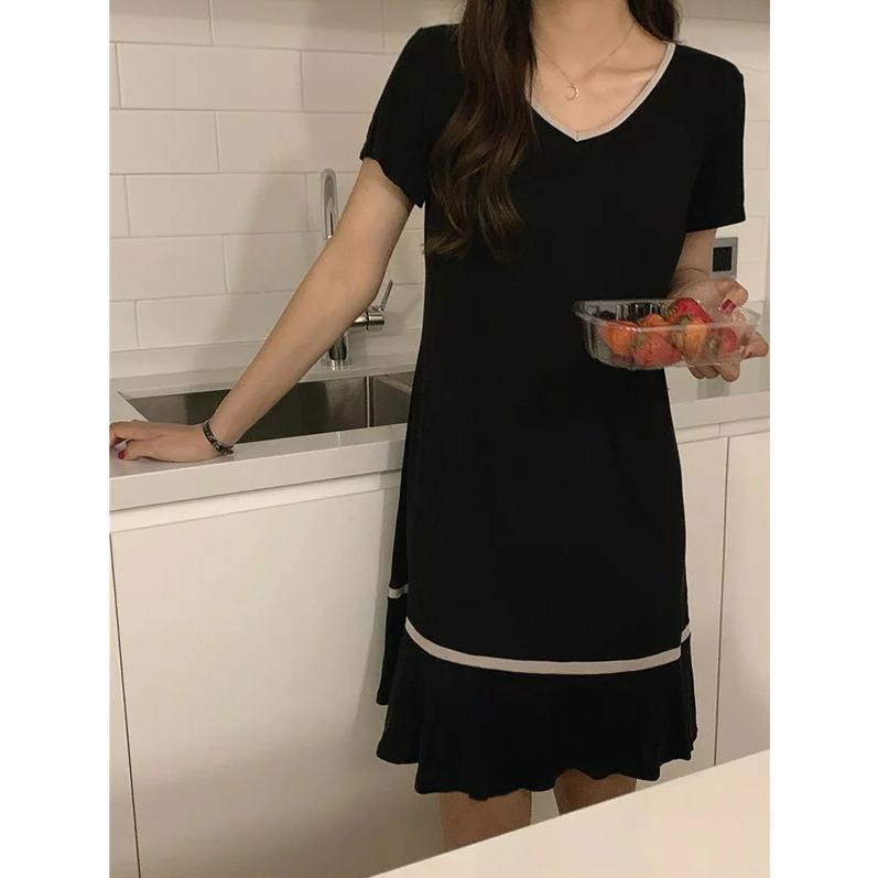 カップ付きパジャマ ワンピース ルームウェア 部屋着 半袖 ひざ丈 ルームワンピース ミディアム カップ Vネック プルオーバー 柔らかい 通気 ストレッチ シンプ 消費税無し