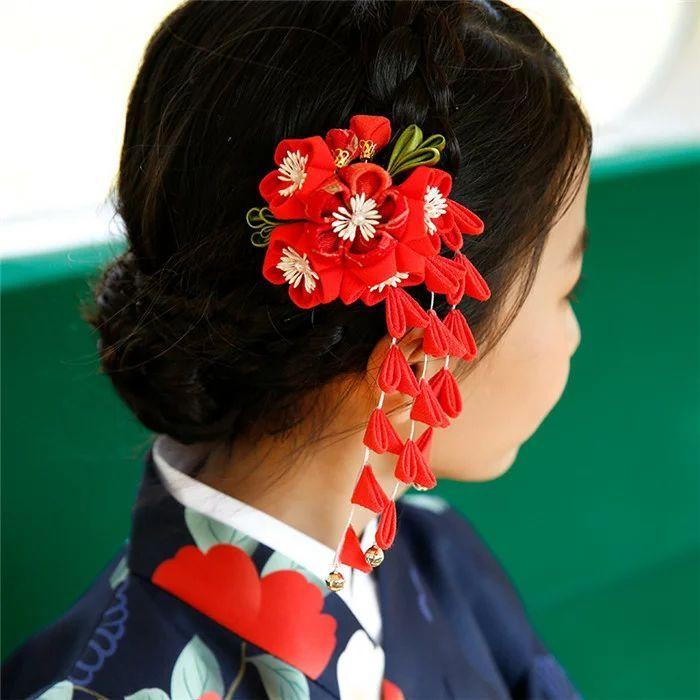 和装お花の髪飾り 髪飾り造花 卒業式 袴 結婚式 成人式 子供 着物 振り袖 ヘアアクセ クリップ 三生花 アジサイ オフシロ 七五三 発表会 浴衣 和装 Sw0601a0967 Ntradition 通販 Yahoo ショッピング