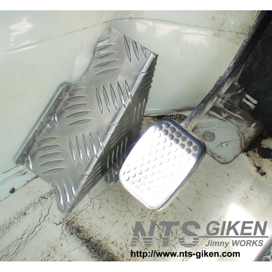ジムニー用MT用フットレスト 適用車種：SJ30,SJ40,JA71,JA11,JB31 NTS
