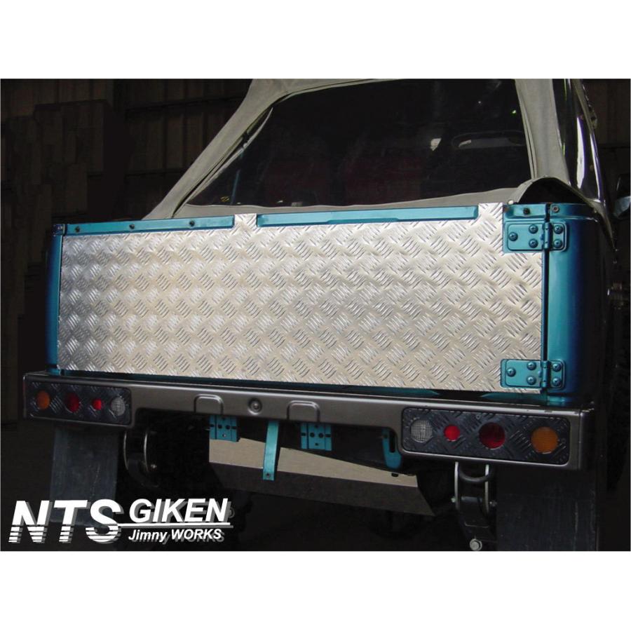 ジムニー【幌車用】アルミ縞板製リアゲートアウターパネル【特大サイズ