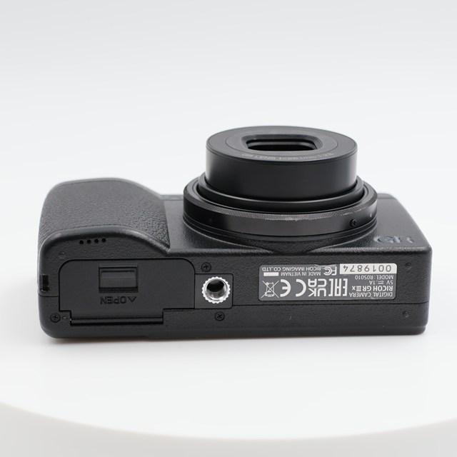 シャッター数4094枚 RICOH GRIIIx コンパクトデジタルカメラ GR3x