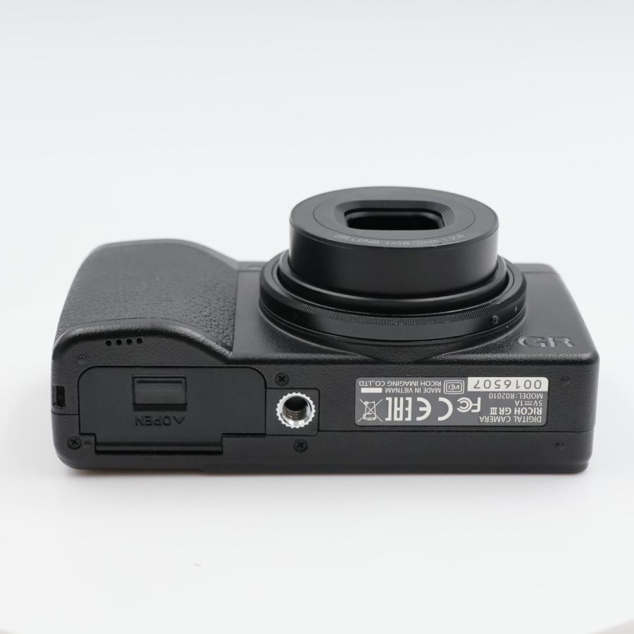 シャッター数2461枚 RICOH GR III コンパクトデジタルカメラ GR3