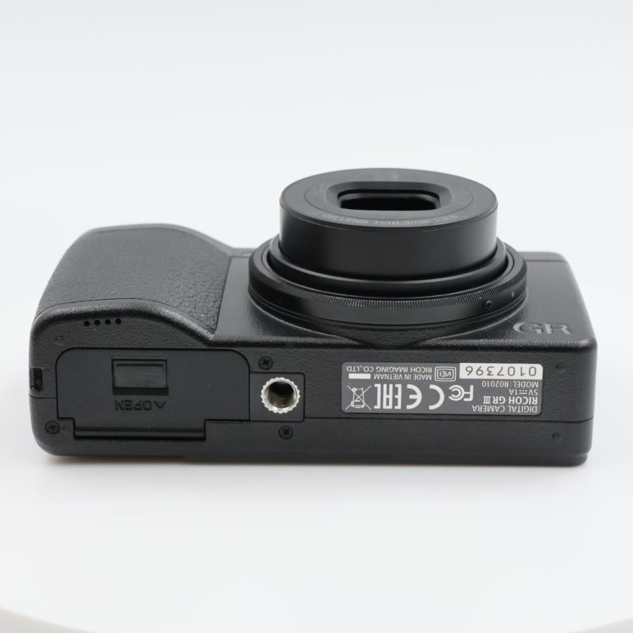 RICOH GR コンパクトデジタルカメラ　2013年製　シャッター回数99回 10年経っても選びたい。RICOH GR（2013）という名機の話｜けいふ