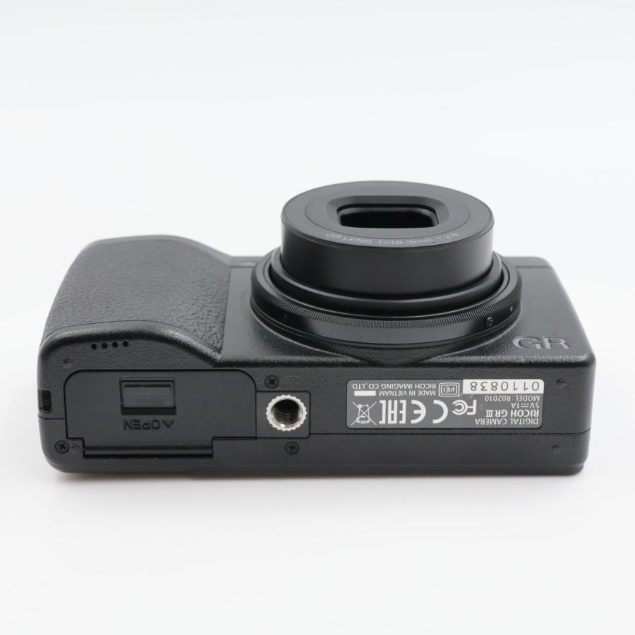 シャッター数1725枚 RICOH GR III コンパクトデジタルカメラ GR3