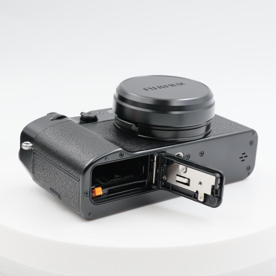 シャッター数1300枚 FUJIFILM X100VI-B ブラック X100VI デジタルカメラ 富士フィルム |  | 08