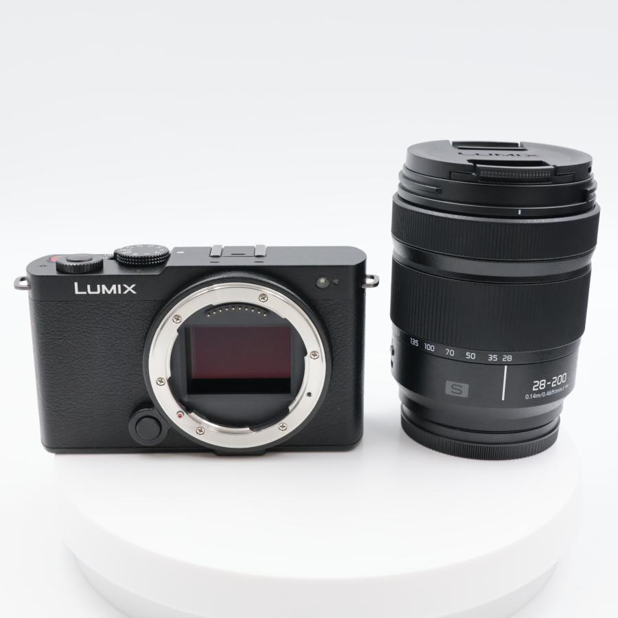 Panasonic LUMIX S9 高倍率ズームレンズキット ジェットブラック DC-S9H-K ミラーレス一眼カメラ |  | 01