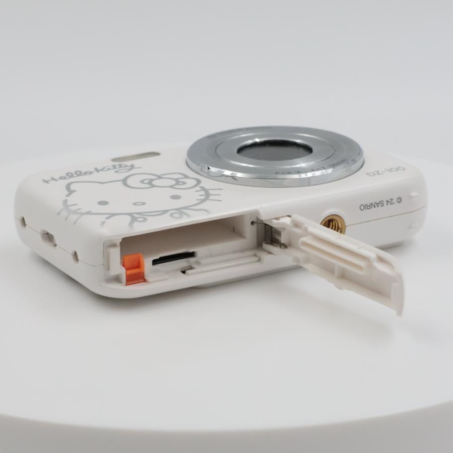 YASHICA DZ-100 Hello Kitty ホワイト コンパクトデジタルカメラ |  | 07