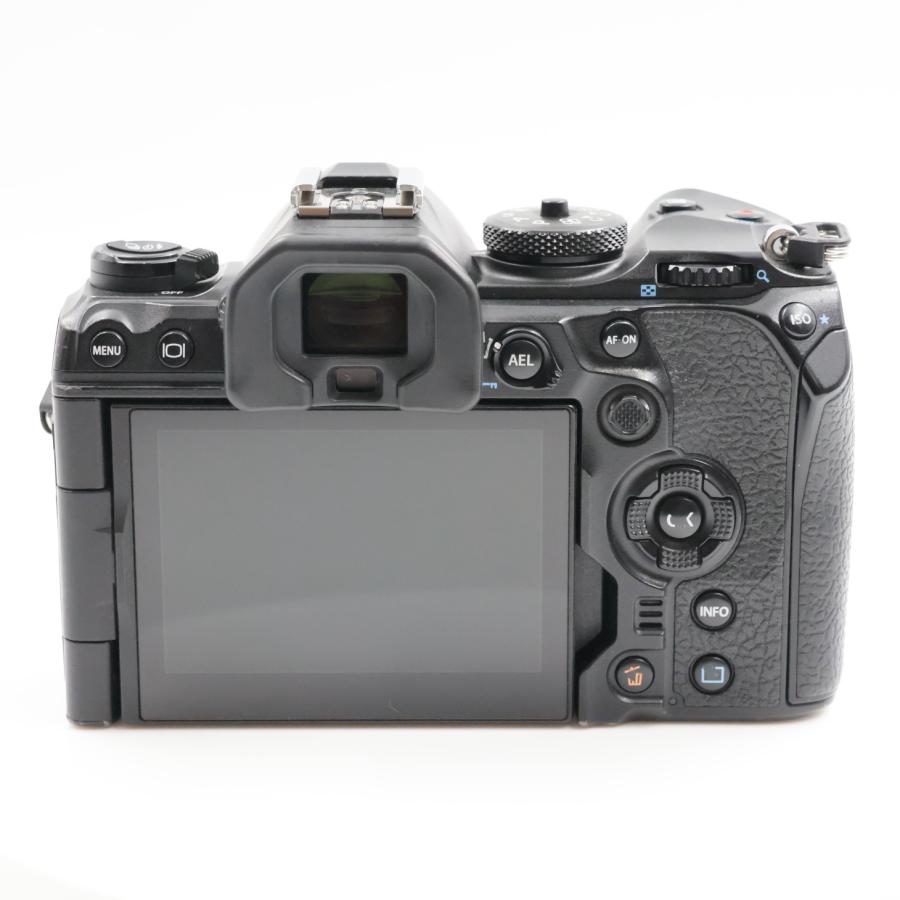 シャッター数25744枚 OLYMPUS OM SYSTEM OM-1 ボディ ブラック ミラーレス一眼カメラ オリンパス |  | 04