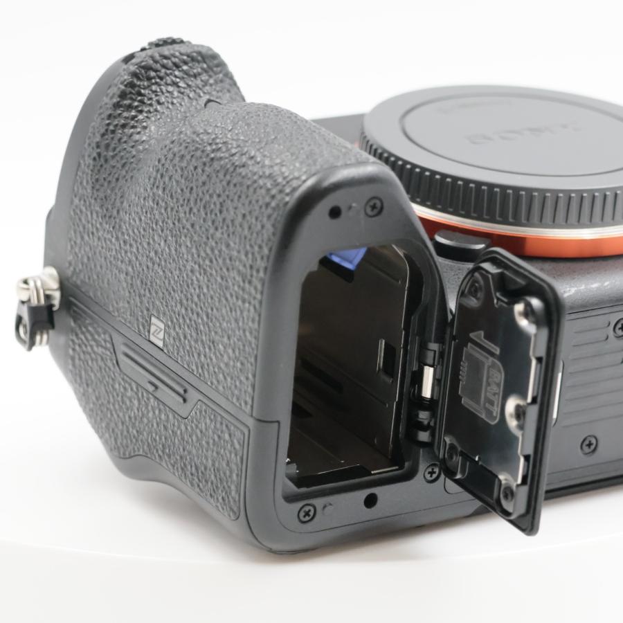 SONY α7RIV ボディ ILCE-7RM4 ミラーレス一眼 ブラック α7RM4 ソニー |  | 07