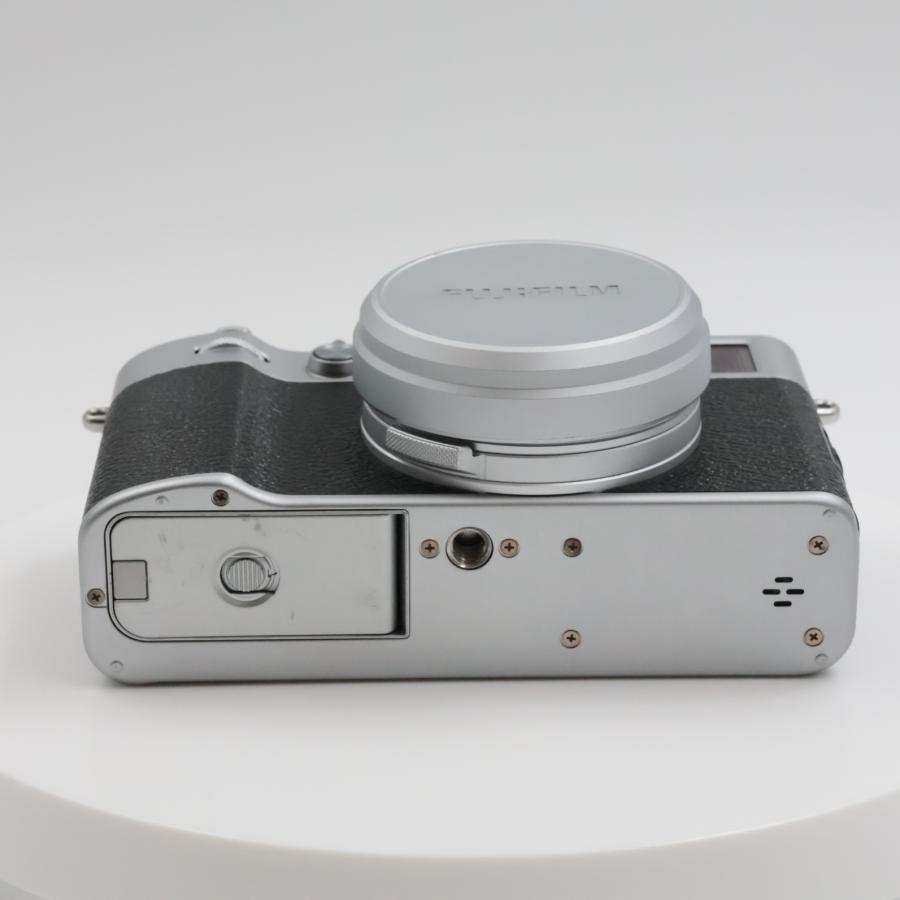 シャッター数11500枚 FUJIFILM X100VI シルバー デジタルカメラ X100VI 日英二言語モデル 富士フィルム |  | 06