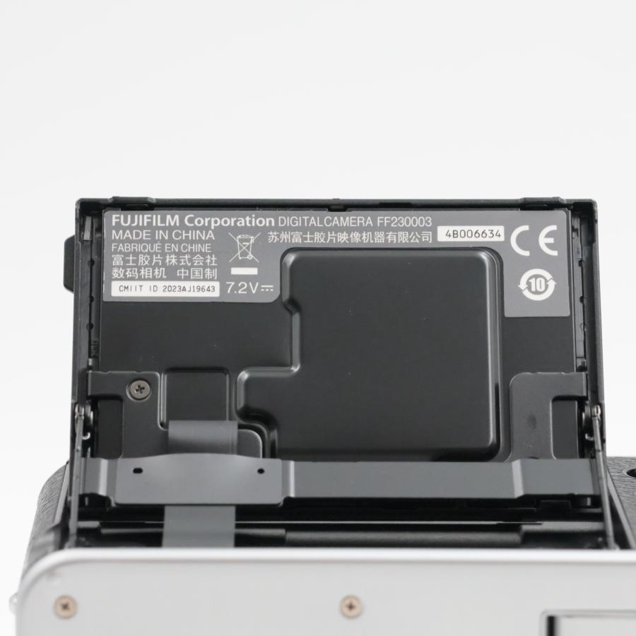 シャッター数11500枚 FUJIFILM X100VI シルバー デジタルカメラ X100VI 日英二言語モデル 富士フィルム |  | 08