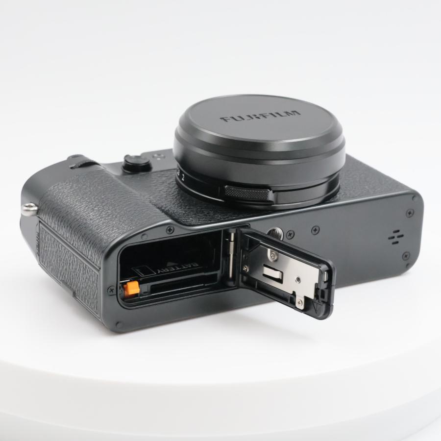 シャッター数9100枚 FUJIFILM X100VI ブラック デジタルカメラ X100VI 日英二言語モデル 富士フィルム |  | 07