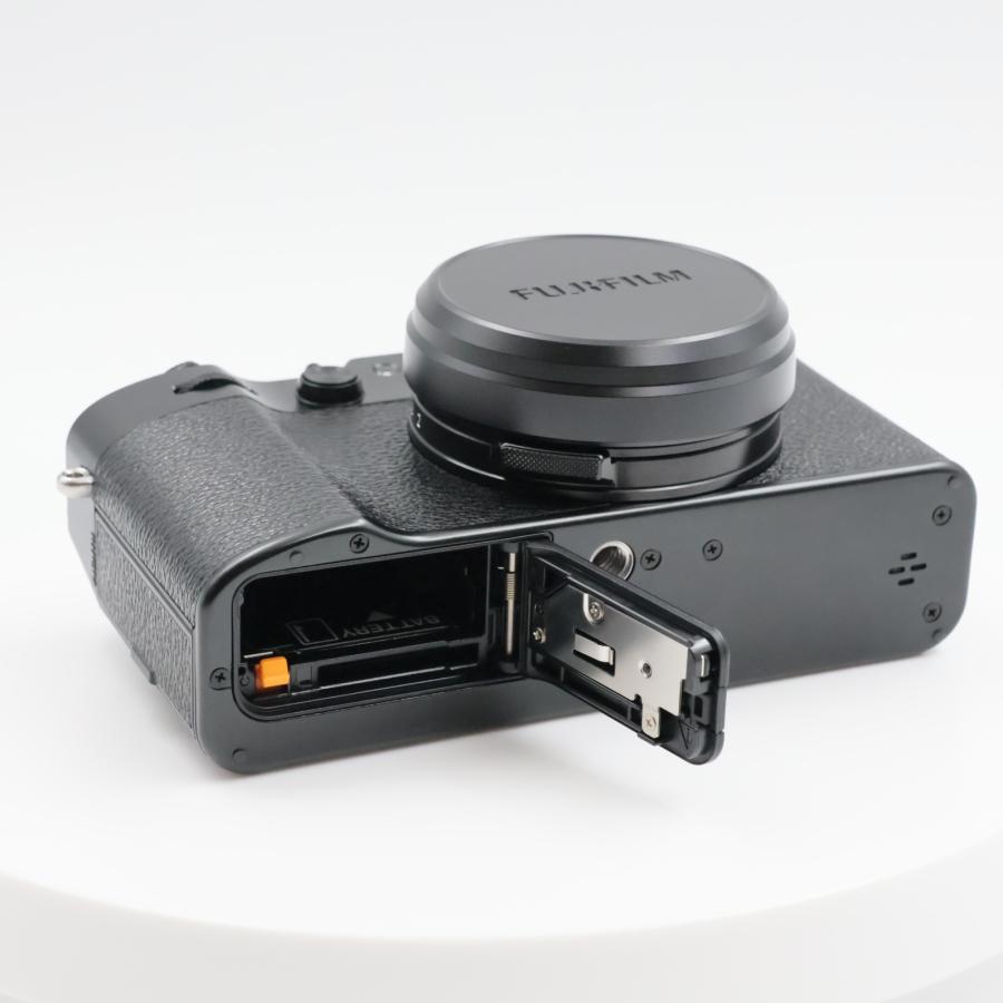 シャッター数2400枚 FUJIFILM X100VI-B ブラック X100VI デジタルカメラ 富士フィルム |  | 07