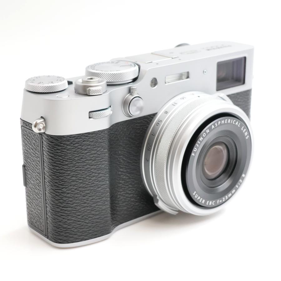 シャッター数4200枚 FUJIFILM X100VI 6 シルバー デジタルカメラ X100VI 富士フィルム |  | 03
