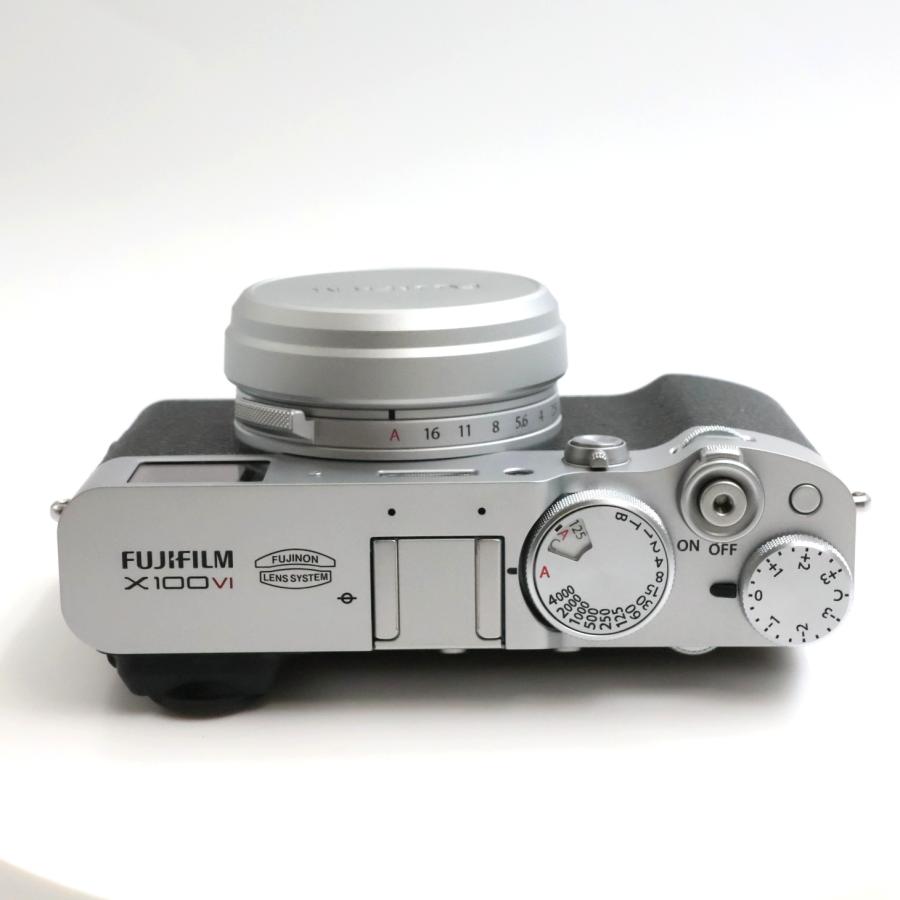 シャッター数4200枚 FUJIFILM X100VI 6 シルバー デジタルカメラ X100VI 富士フィルム |  | 05