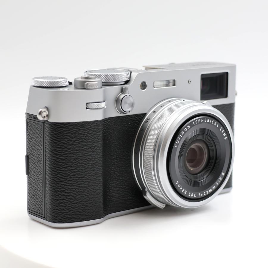 シャッター数800枚 FUJIFILM X100? シルバー デジタルカメラ X100VI 富士フィルム |  | 03