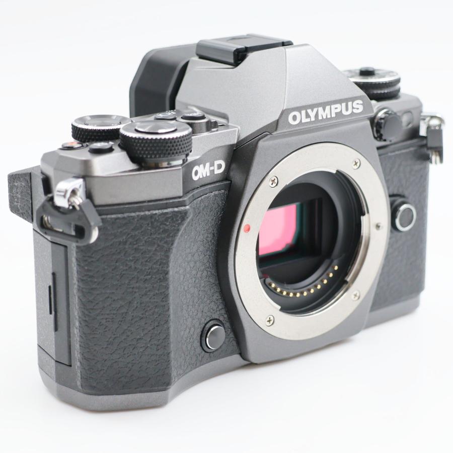 シャッター数471枚 OLYMPUS OM-D E-M5 Mark II ボディ Limited Edition ミラーレス一眼カメラ |  | 03