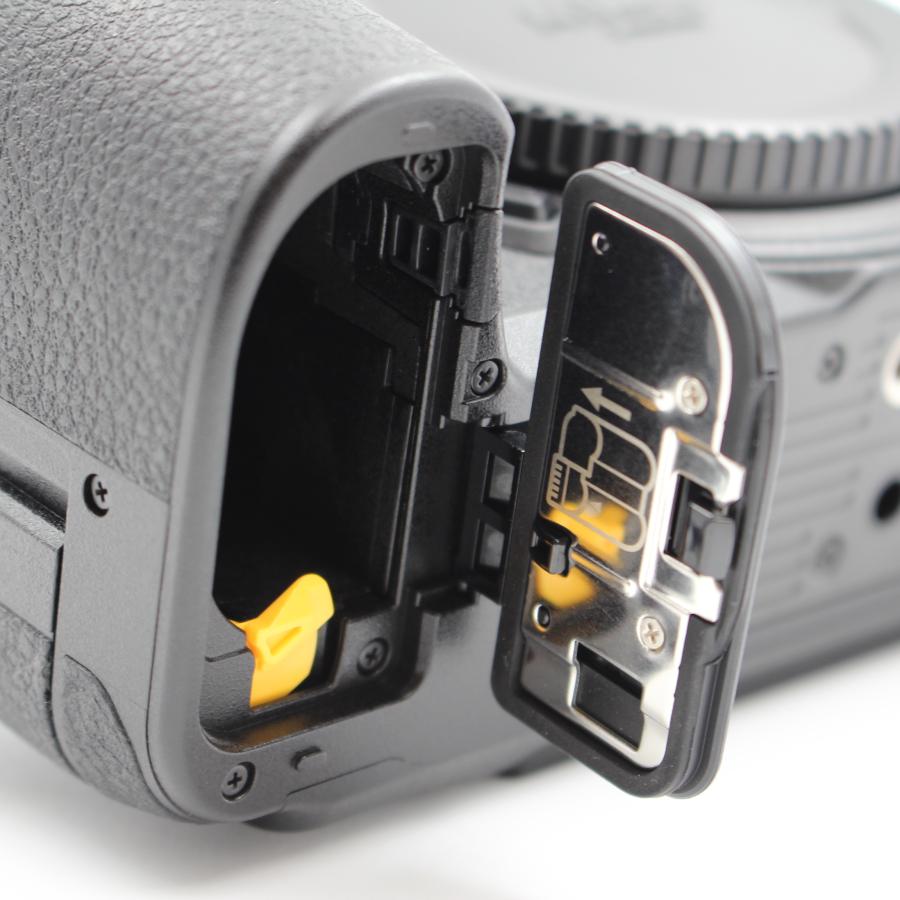 Nikon - ■シャッター数7枚！新品同様■ Nikon Z6III ニコン シャッター数7枚 Nikon Z6III ボディ ミラーレス一眼
