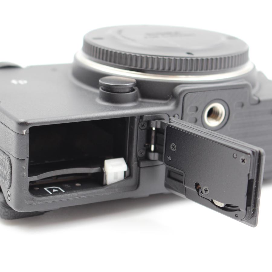 シグマ SIGMA fp ボディ フルサイズミラーレス一眼カメラ シグマ SIGMA fp ボディ フルサイズミラーレス一眼カメラ