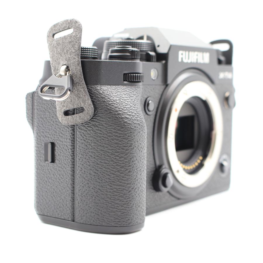 ■シャッター数85枚！新品同様■ FUJIFILM X-T4-B ミラーレス一眼 FUJIFILM シャッター数85枚 X-T4-B ボディ ブラック ミラーレス
