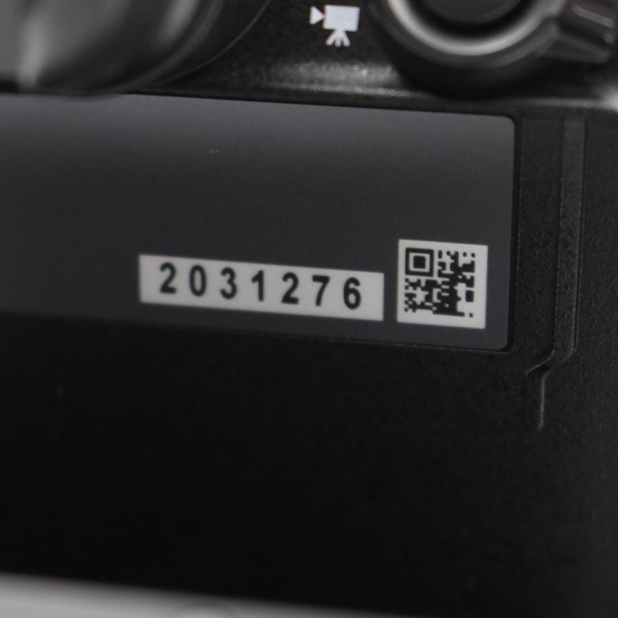シャッター数4631枚 Nikon Z5 ボディ ブラック ミラーレス一眼