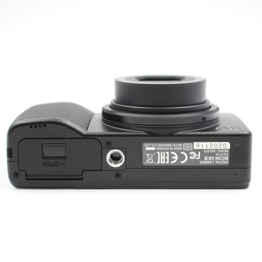 リコー（RICOH） シャッター数109枚 RICOH GR III ブラック コンパクト