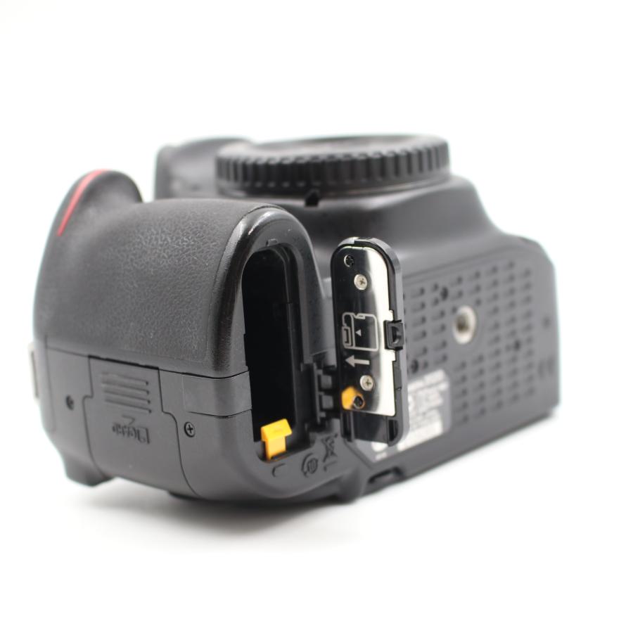 ❤シャッター数新品級 Nikon D5200 一眼レフ カメラ ニコン ニコン シャッター数30385枚 Nikon D5200 ボディ ブラック