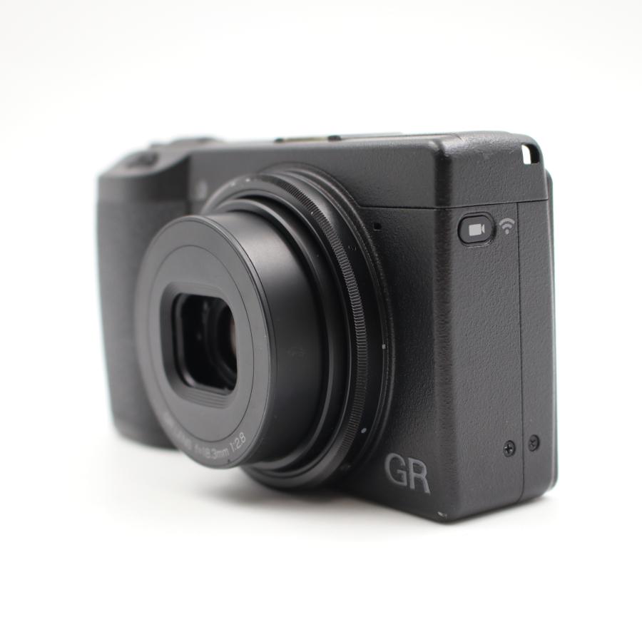 【美品/箱付属】RICOH GR III コンパクトデジタルカメラ RICOH GR シャッター数7932枚 III ブラック コンパクトデジタルカメラ