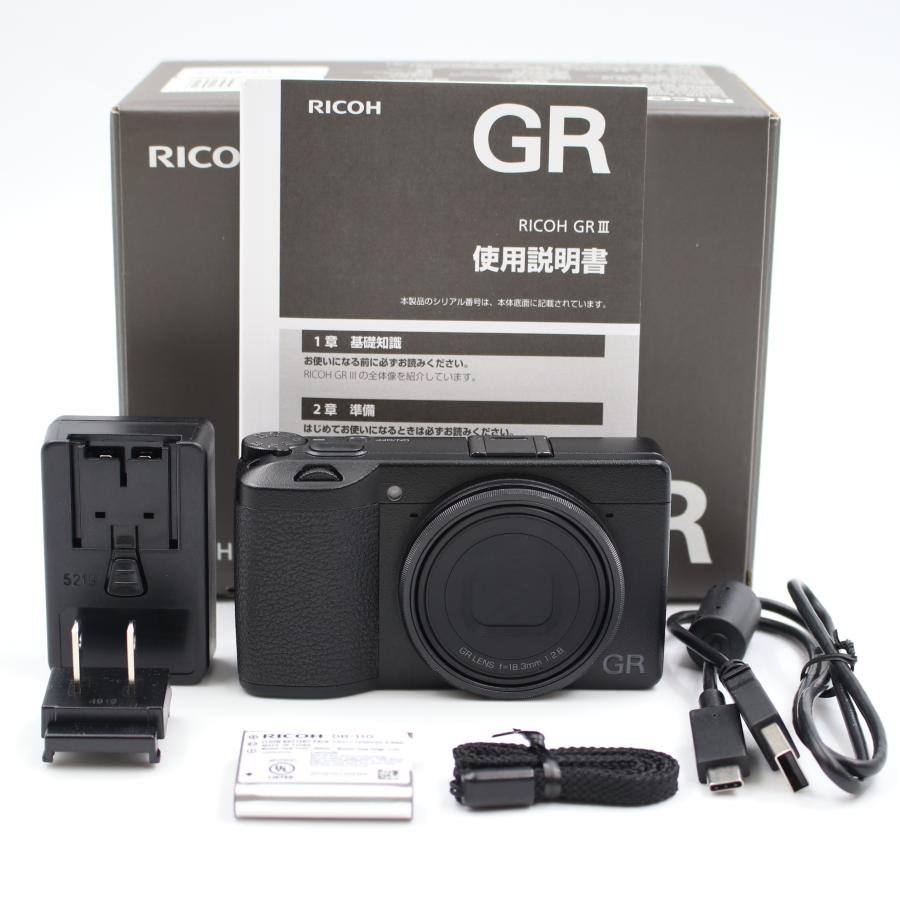 リコー シャッター数8992枚 RICOH GR III ブラック コンパクトデジタル