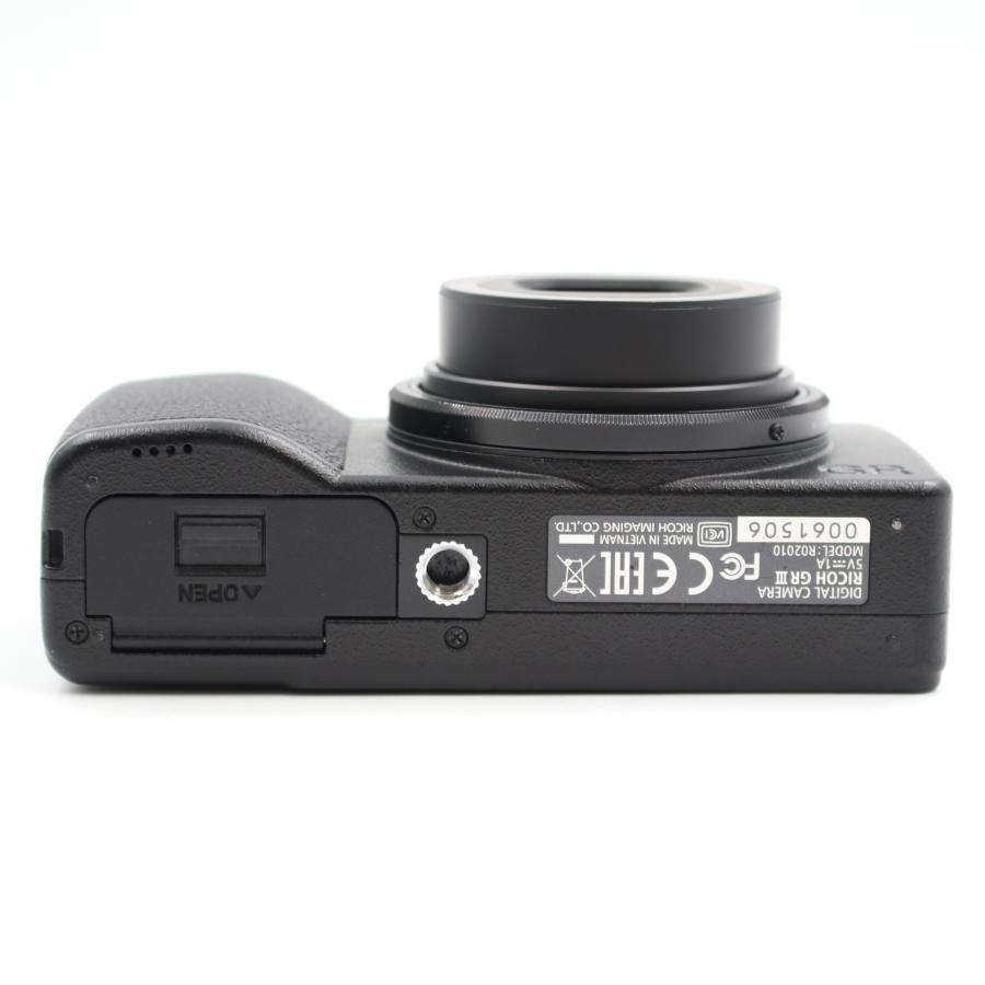 【シャッター数8回】RICOH GR3 GR III 美品 リコー シャッター数8992枚 RICOH GR III ブラック コンパクトデジタル