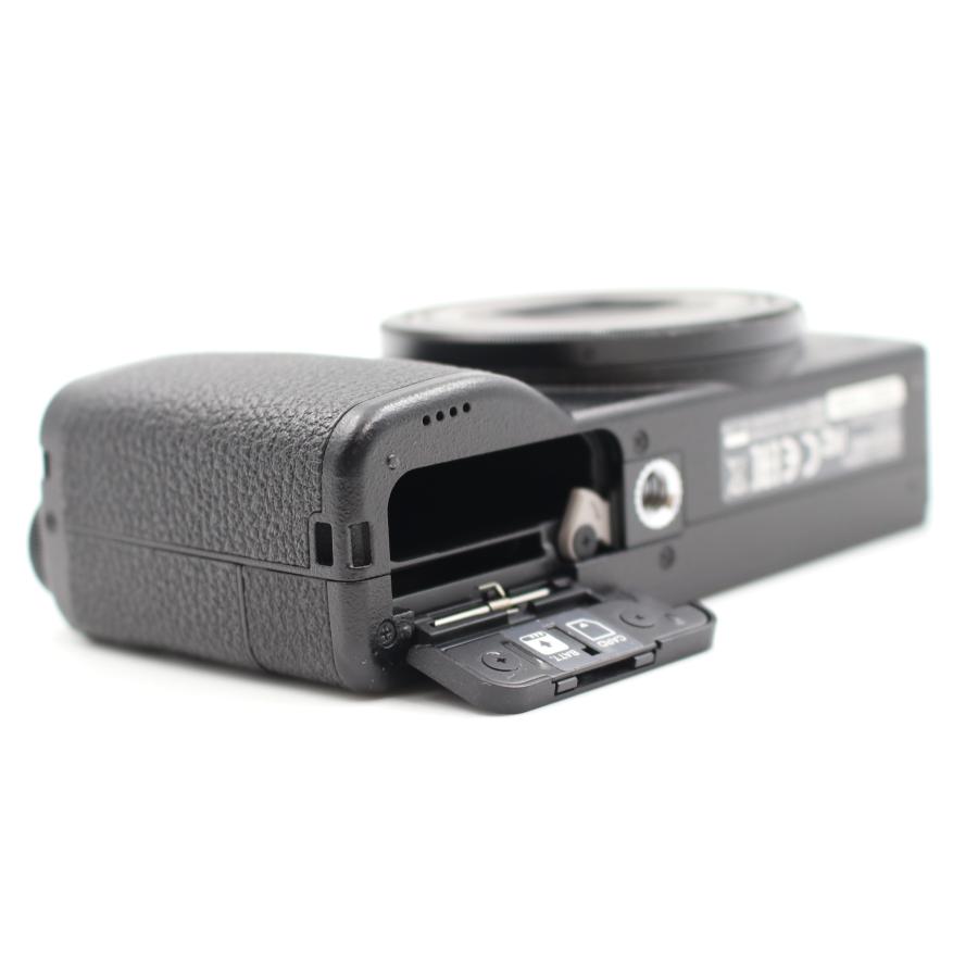 リコー シャッター数8992枚 RICOH GR III ブラック コンパクトデジタル