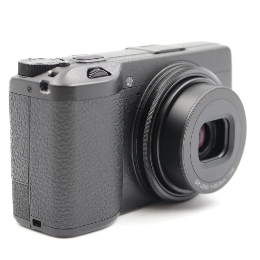 RICOH リコー GR III コンパクトデジタルカメラ　【ショット数158】 Amazon | RICOH GR III デジタルカメラ 【APS-Cサイズ大型CMOS