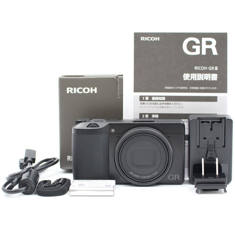 RICOH GR III コンパクトデジタルカメラ【総ショット数2764] リコー シャッター数327枚 RICOH GR III ブラック コンパクトデジタル