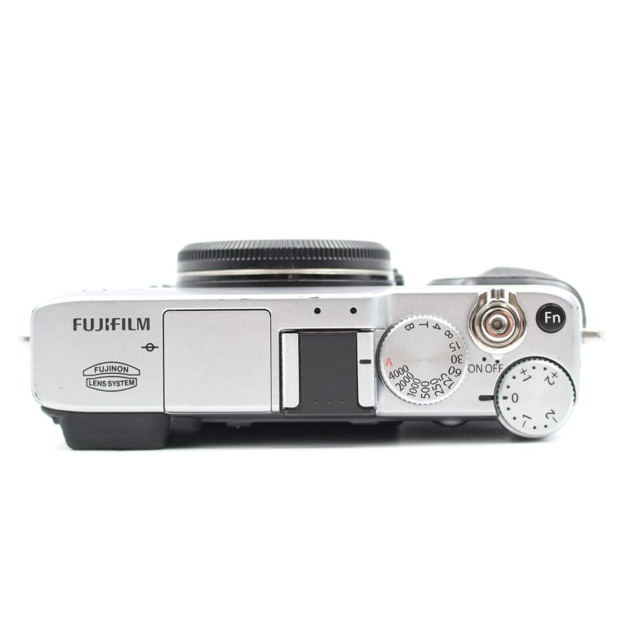 。富士フイルム　X-E1 シルバー　デジカメ 富士フイルム FUJIFILM X-E1 ボディ シルバー AB-ランク 中古｜フジヤ