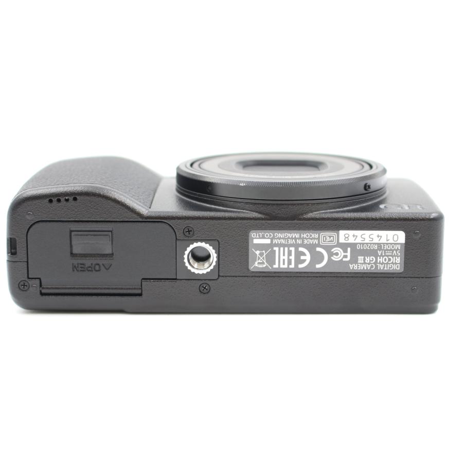 リコー（RICOH） シャッター数1303枚 RICOH GR III ブラック