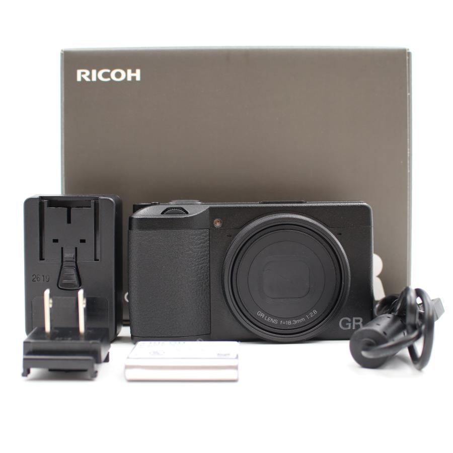 リコー（RICOH） シャッター数921枚 RICOH GR III ブラック コンパクト